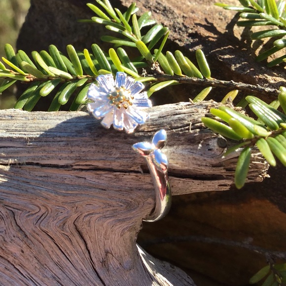 lolas_boutique_ Jewelry - 925 silver adjustable flower ring daisy 6 7 8 9 10